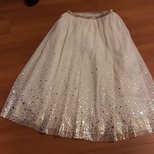 gold and cream skirt